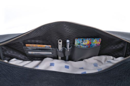 BLACKTRAVEL24INCHES 8  min