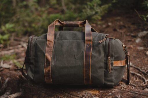 TheWasatch WaxedCanvasandFull GrainLeatherDuffelBagforMen 9 scaled