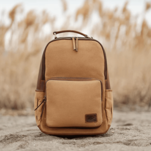 Traveler.Tan  1