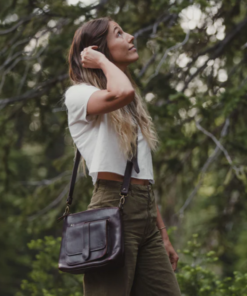 Wanderer Crossbody