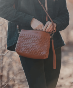 saddle.koyuk .modelshot