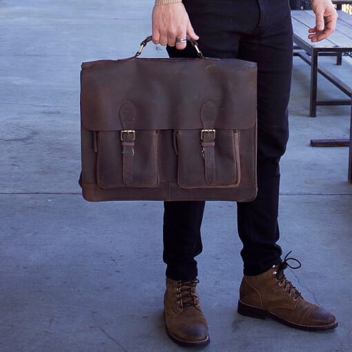 the distressed leather messenger bag for men model zoom