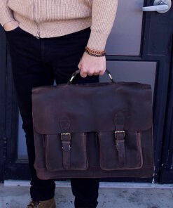 the distressed leather messenger bag for men model zoom2