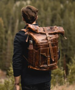 the kobuk mens leather backpack laptop rucksack antique brown worn2