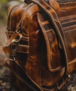 the pilot mens leather laptop messenger bag antique brown5