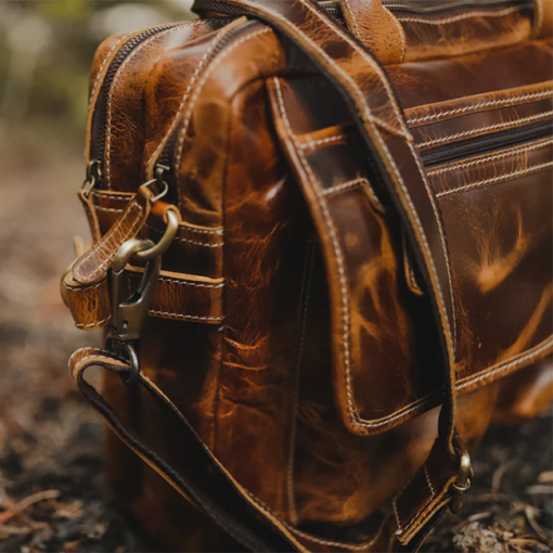the pilot mens leather laptop messenger bag antique brown5